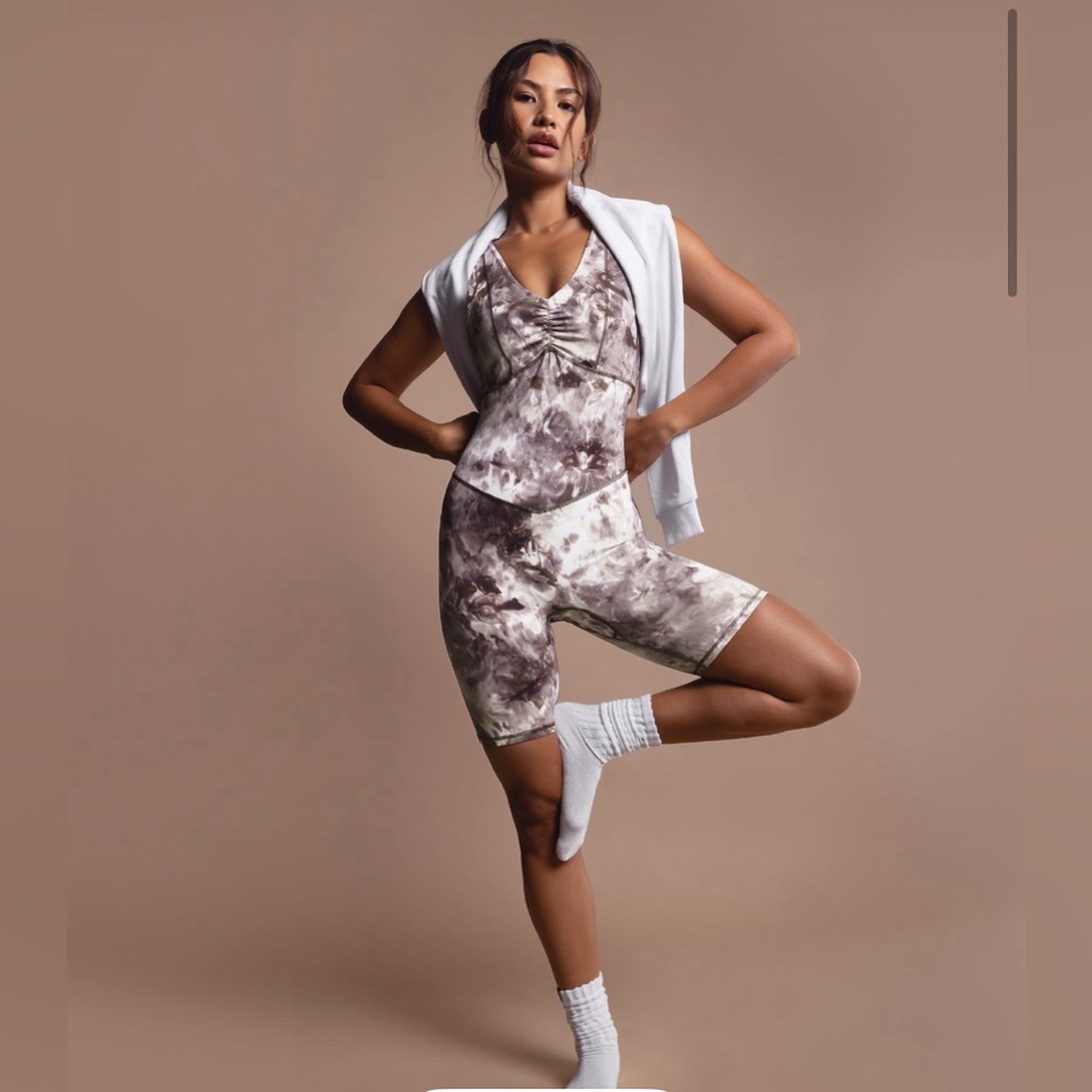 Gymshark romper - Picture 3 of 8